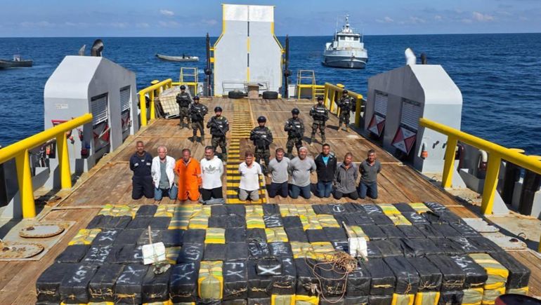 El cargamento decomisado por la Marina de El Salvador fue valuado en aproximadamente 165 millones de dólares.