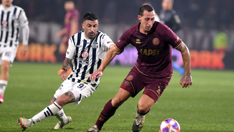 Talleres cayó en La Fortaleza y River estiró la ventaja