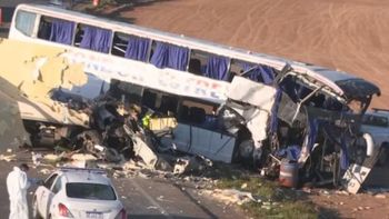 quienes son las victimas fatales del brutal choque entre un camion y un micro en la ruta 3