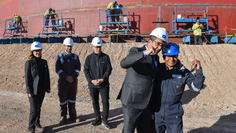 Sergio Massa necesita votos de los gremios, además de militantes en los actos