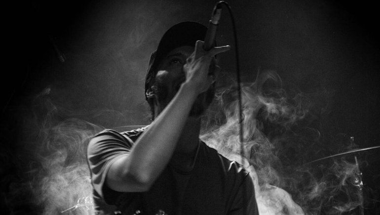 Escuchá el nuevo tema del neuquino que la rompe con el rap