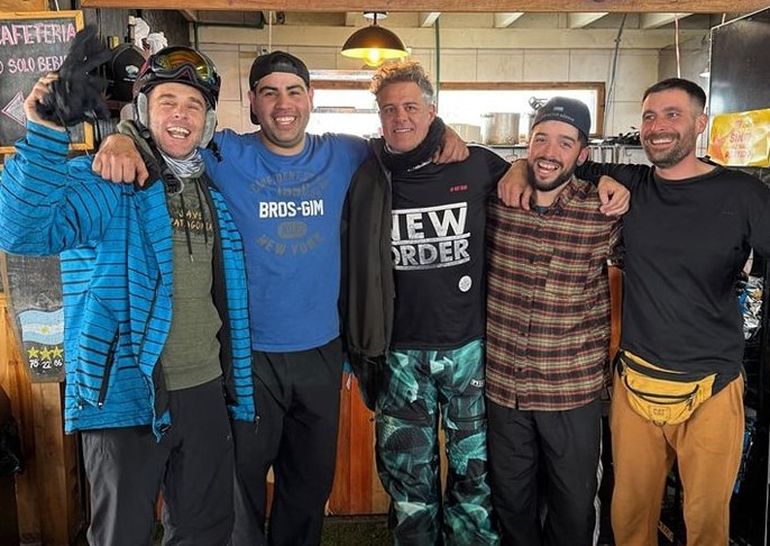 Amigorena, Ricaud y su buena onda en el Cerro Perito Moreno, antes de llegar a Esquel. Amigorena, Ricaud y su buena onda en el Cerro Perito Moreno, antes de llegar a Esquel.