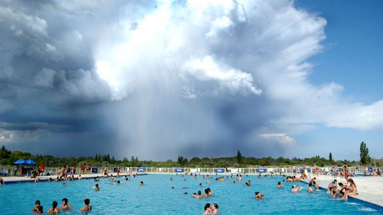Alerta por tormentas eléctricas y vientos fuertes