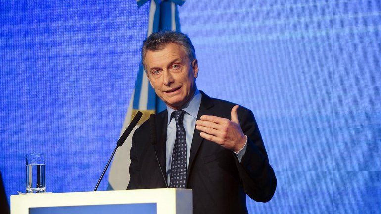 Macri pidió a empresarios romperse el traste para ganar productividad