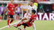 Nunca serás futbolista profesional: la historia del checo Vladimir Coufal, el jugador que dio una asistencia de lateral. Nunca serás futbolista profesional: la historia del checo Vladimir Coufal, el jugador que dio una asistencia de lateral.