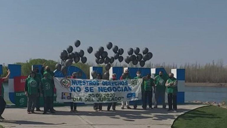 Jubilados provinciales reclamaron actualización salarial