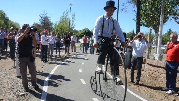 ya se usa a pleno la bicisenda entre el centro y la terminal