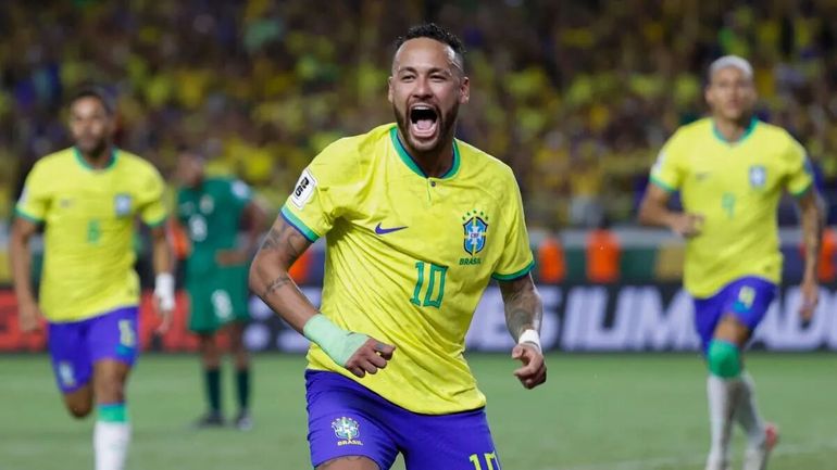 Neymar superó a Pelé como máximo goleador de la historia de Brasil, con 79 anotaciones. Neymar superó a Pelé como máximo goleador de la historia de Brasil, con 79 anotaciones.