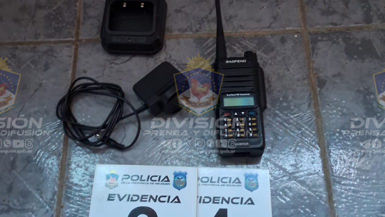 La Policía sigue secuestrando inhibidores de alarmas en los aguantaderos de los delincuentes.