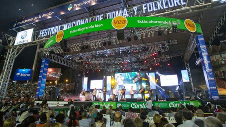 Los compañeros de la víctima la vieron en shock luego del ataque.