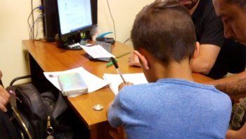 santi, el nene cipoleno de 7 anos que cambio su identidad santi, el nene cipoleno de 7 anos que cambio su identidad