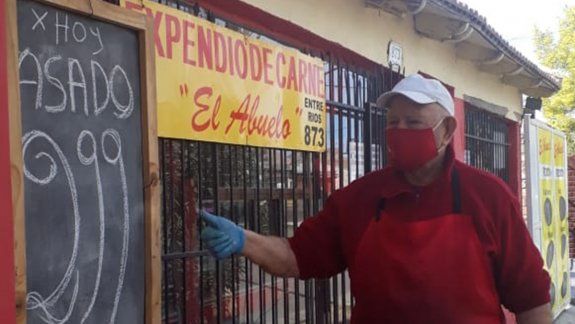 El carnicero solidario lo hizo de nuevo: en plena pandemia bajó los precios