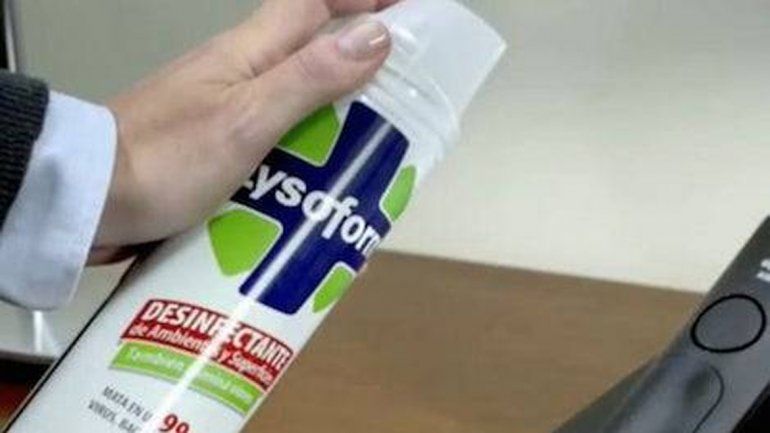 Prohíben la venta de un lote de Lysoform que se contaminó con insecticida