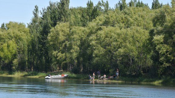 Río Limay: la gente usa cinco lugares que son peligrosos