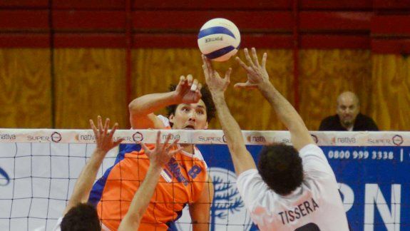 Javier Sánchez, el capitán del Dino, apunta alto.&nbsp;