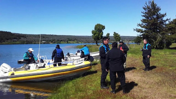 tragedia: un hombre se cayo de una moto de agua y esta desaparecido tragedia: un hombre se cayo de una moto de agua y esta desaparecido