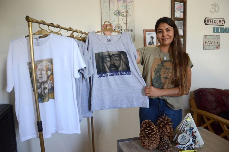 La pasión por la literatura ahora se lleva en la remera
