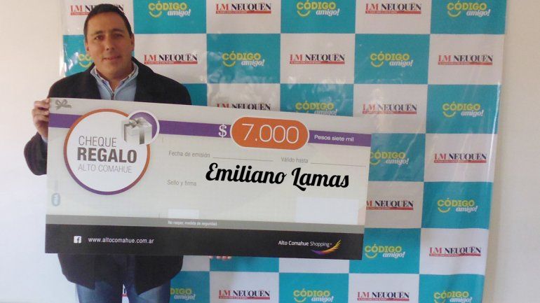 Emiliano ya tiene sus $7000 para gastar en el shopping