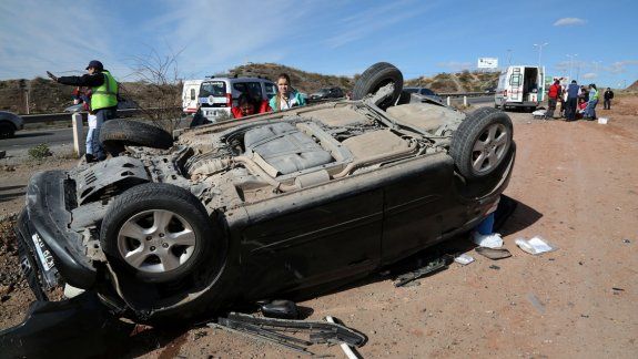 Una mujer resultó herida en un vuelco sobre Ruta 7