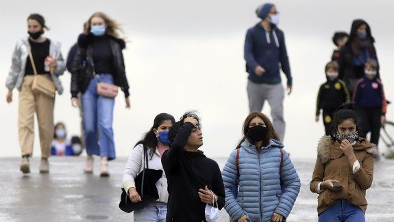 El coronavirus y un nuevo triste récord: 13.477 casos en un día
