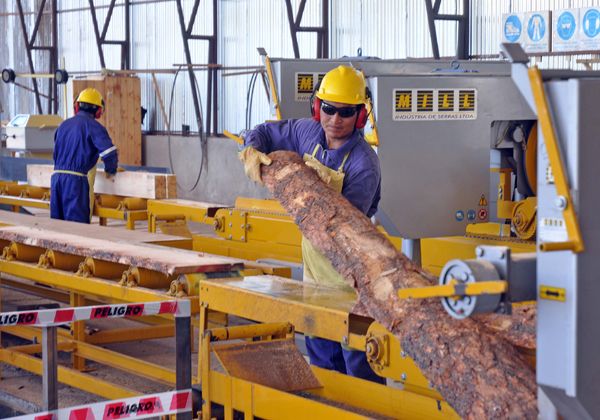 Giran $36 millones a Corfone