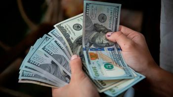 La cotización del dólar blue en vivo. La cotización del dólar blue en vivo.