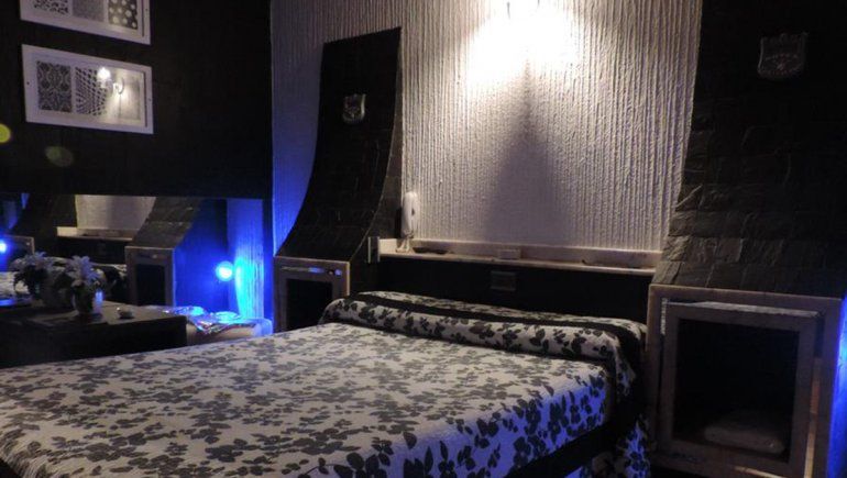 Un telo ofrece un curioso servicio en la cuarentena