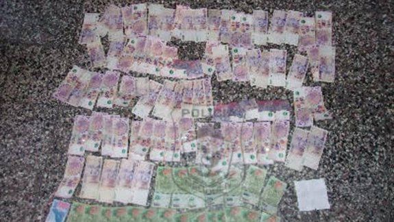 El dinero recuperado por la Brigada de Investigaciones de la Comisaría 3ª.