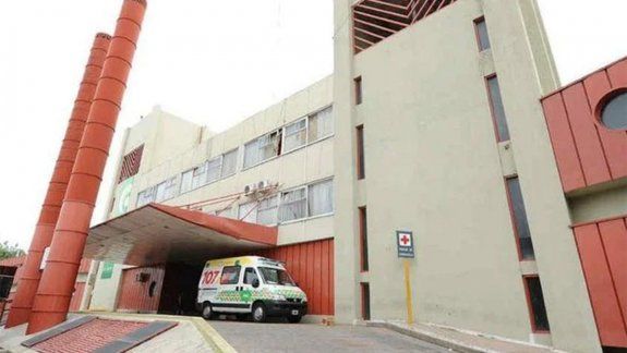 Quiso cortarle los testículos con una tijera a su pareja