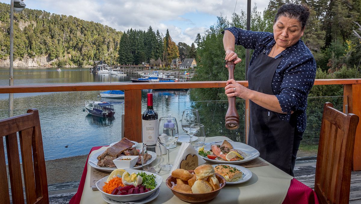 La mujer detrás de los exquisitos platos del restó Del Puerto