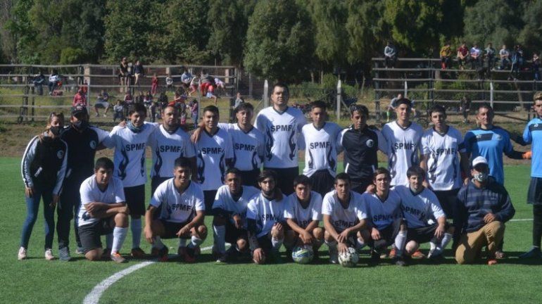 El plantel de Santa Agustina, de Junín de Los Andes.