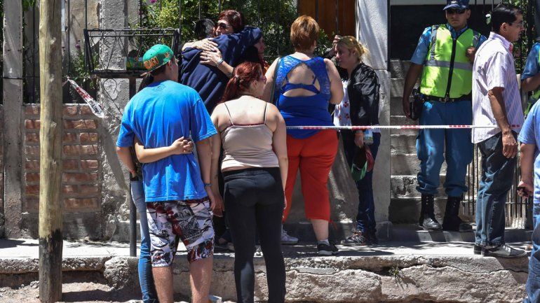 Familiares conmovidos por el asesinato de Marín en Villa Ceferino.