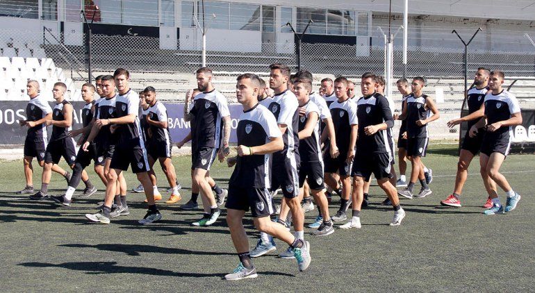 Una baja en Cipo: Ostapkiewicz no viajó a Mendoza por una distensión