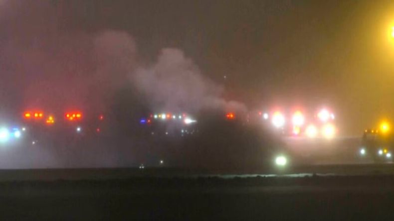 Se estrelló un avión que intentó despegar en medio del temporal de nieve en EE.UU | LM Neuquen Se estrelló un avión que intentó despegar en medio del temporal de nieve en EE.UU