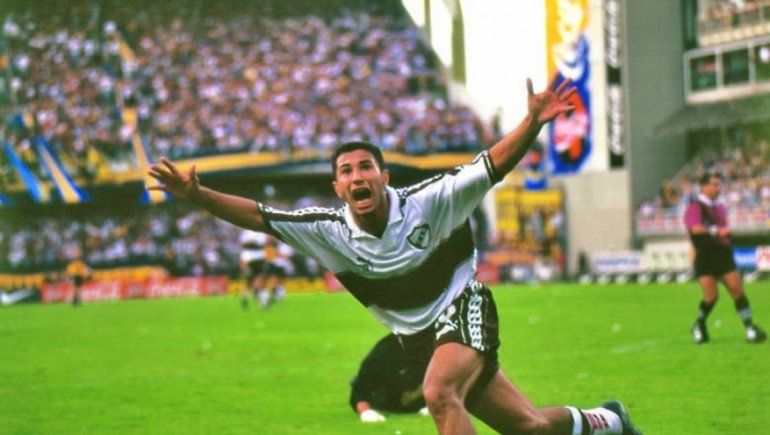 Dolor por la muerte del Turco Hanuch, aquel del doblete a Boca en La Bombonera