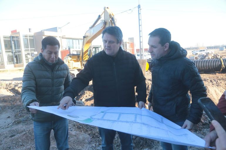 El intendente Mariano Gaido recorrió la obra en ejecución que pondrá fin a las inundaciones&nbsp;