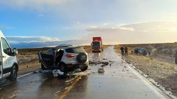 Tres muertos y un nene grave por un choque frontal en la Ruta 3, en Chubut Tres muertos y un nene grave por un choque frontal en la Ruta 3, en Chubut