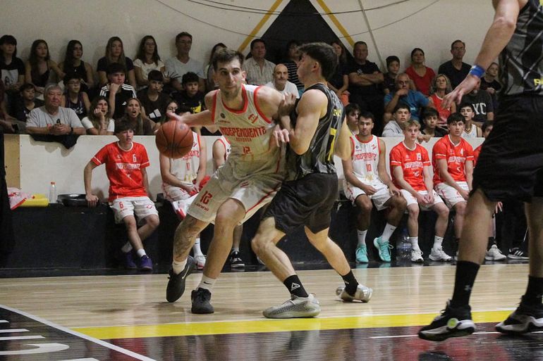 Independiente de Neuquén ganó en su debut por la Liga Federal de Básquet.