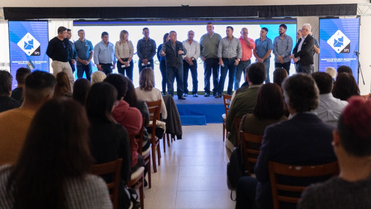 Arévalo enfatizó la importancia de revalorizar el trabajo