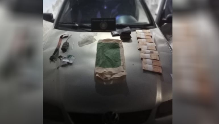 Otra vez ladrones neuquinos en Cipolletti: se llevaron dinero de una camioneta, pero los atraparon