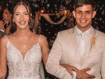 La joven pareja recién casada tuvo un trágico final.