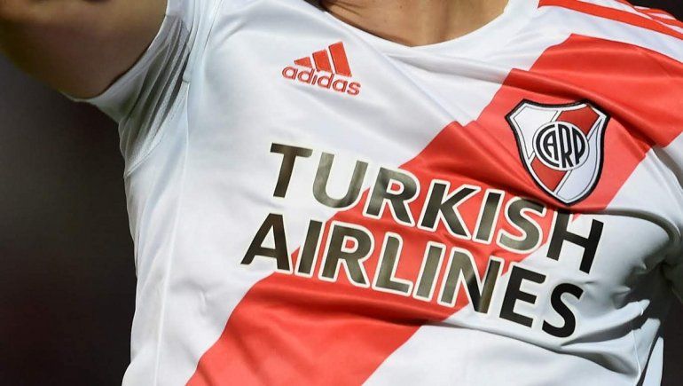 Le quedan dos semanas a River para conseguir jugadores en el mercado de pases.