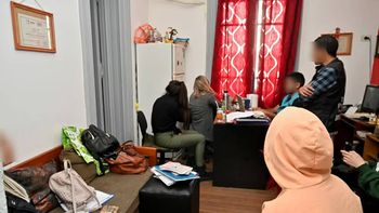 trata de personas: rescataron a 13 mujeres de un prostibulo en pleno centro porteno trata de personas: rescataron a 13 mujeres de un prostibulo en pleno centro porteno