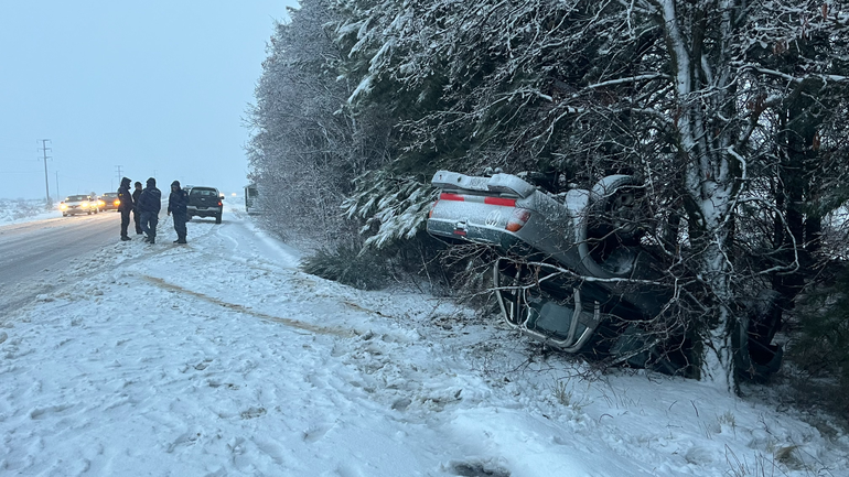 Chapelco: otro vuelco en pleno temporal de nieve
