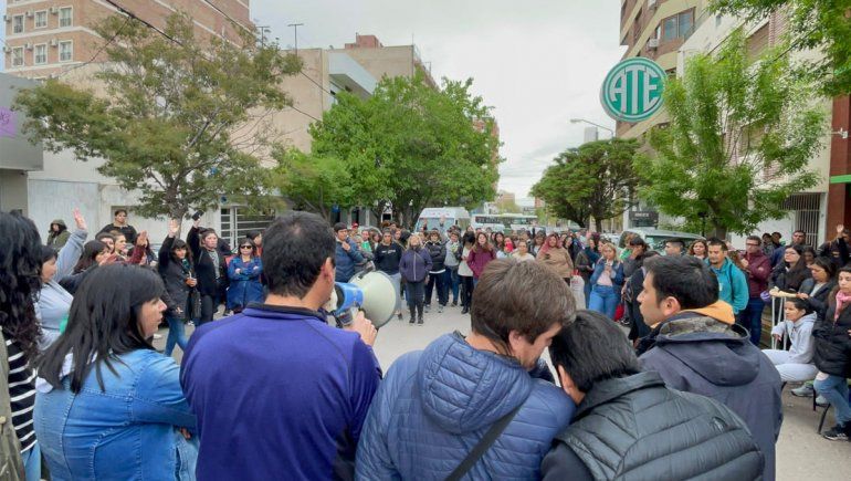 Sigue el paro en Desarrollo Social por 300 pases a planta