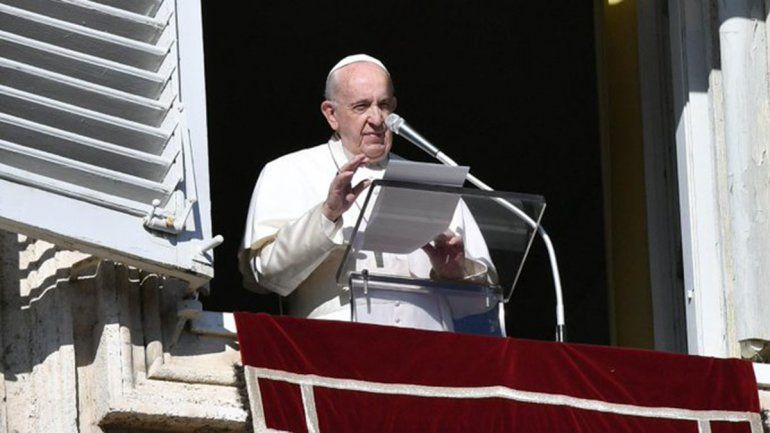 El Papa envió 50 rosarios a represores detenidos por delitos de lesa humanidad