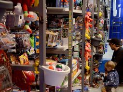 El país se prepara para la Noche de las Jugueterías. El país se prepara para la Noche de las Jugueterías.