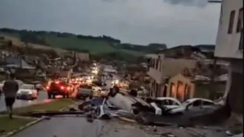 El fenómeno dejó un rastro de devastación sin precedentes en la región. | LM Neuquen El fenómeno dejó un rastro de devastación sin precedentes en la región.