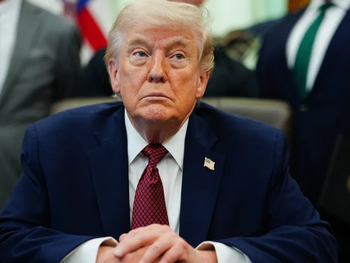 Medios estadounidenses revelan que Trump ordenó que su equipo que se prepare para un bloqueo prolongado de los puertos iraníes.