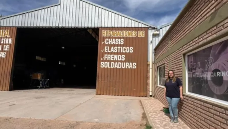 Magalí Granollers lidera una empresa metalúrgica familiar en Rincón de los Sauces